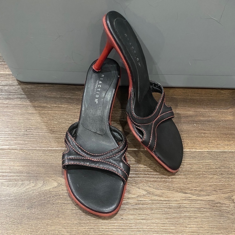 KENNETH Cole Reaction Leather Slip On Heel Open
